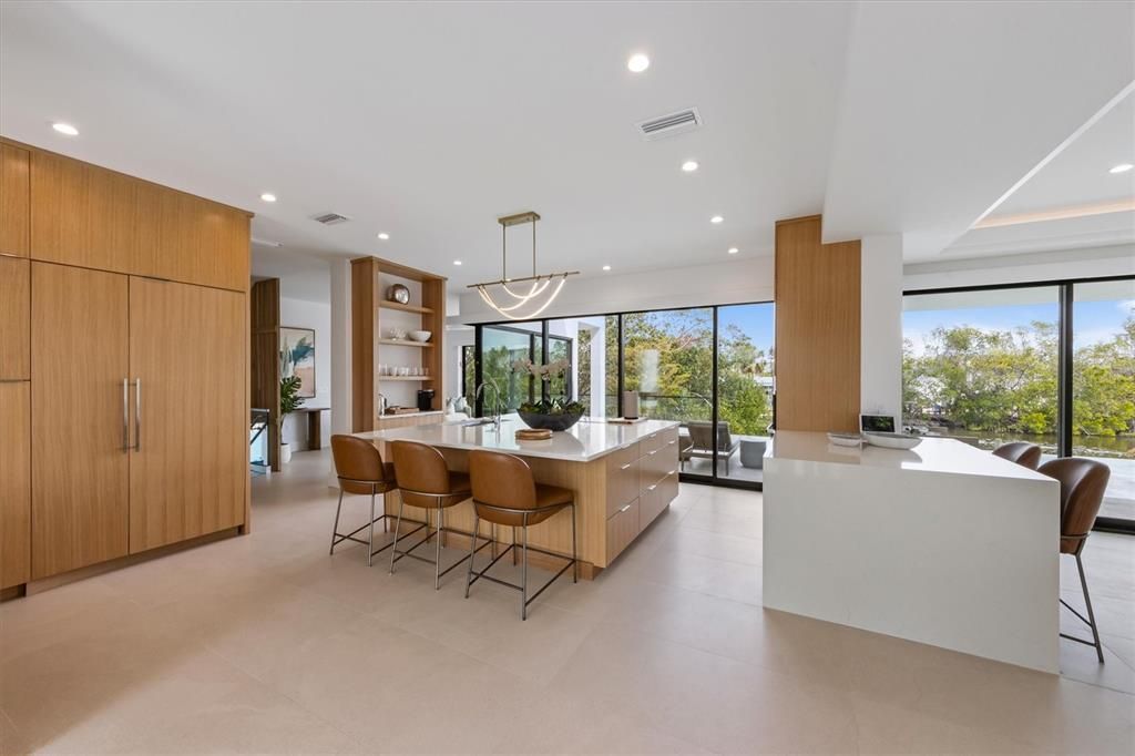 For Sale: $3,995,000 (4 beds, 4 baths, 3613 Square Feet)