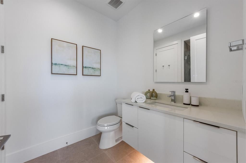 For Sale: $3,995,000 (4 beds, 4 baths, 3613 Square Feet)