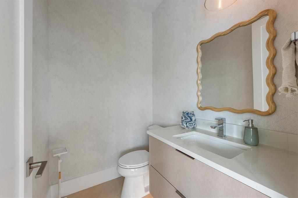 For Sale: $3,995,000 (4 beds, 4 baths, 3613 Square Feet)