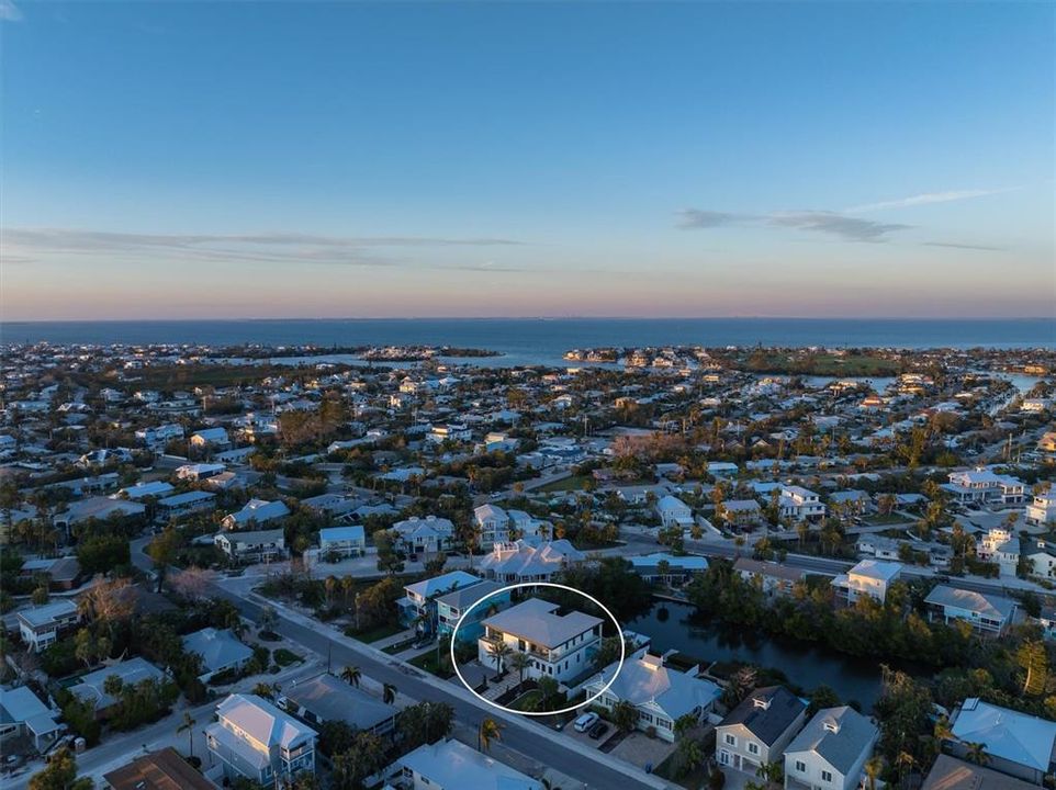 For Sale: $3,995,000 (4 beds, 4 baths, 3613 Square Feet)