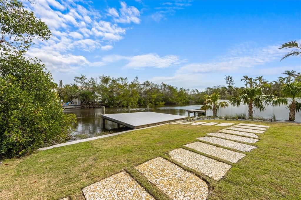 For Sale: $3,995,000 (4 beds, 4 baths, 3613 Square Feet)