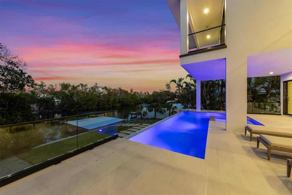For Sale: $3,995,000 (4 beds, 4 baths, 3613 Square Feet)