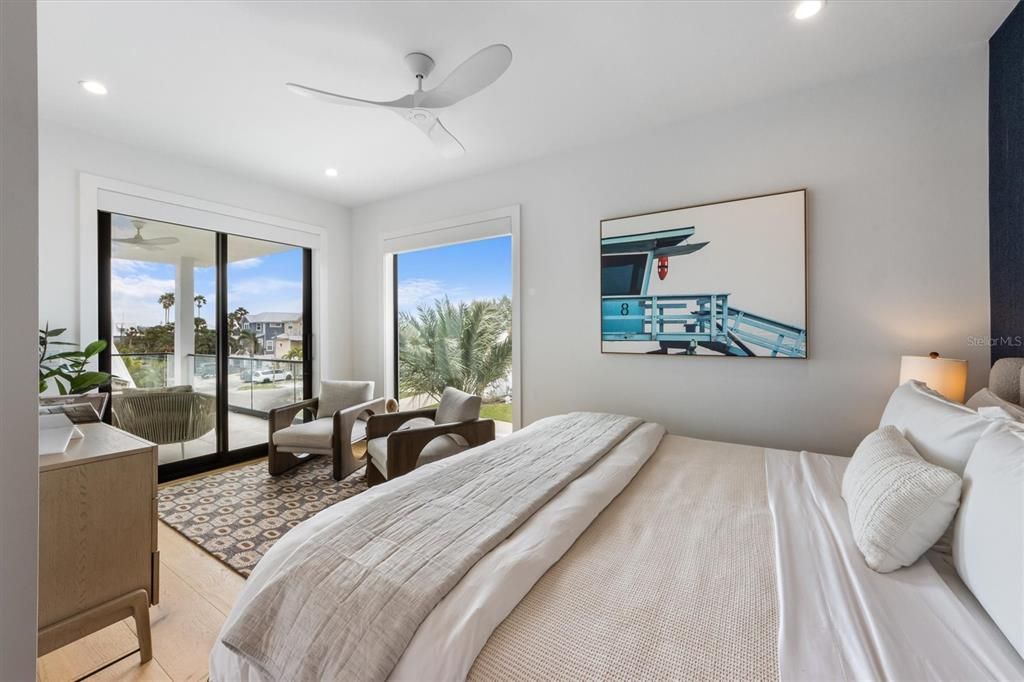 For Sale: $3,995,000 (4 beds, 4 baths, 3613 Square Feet)