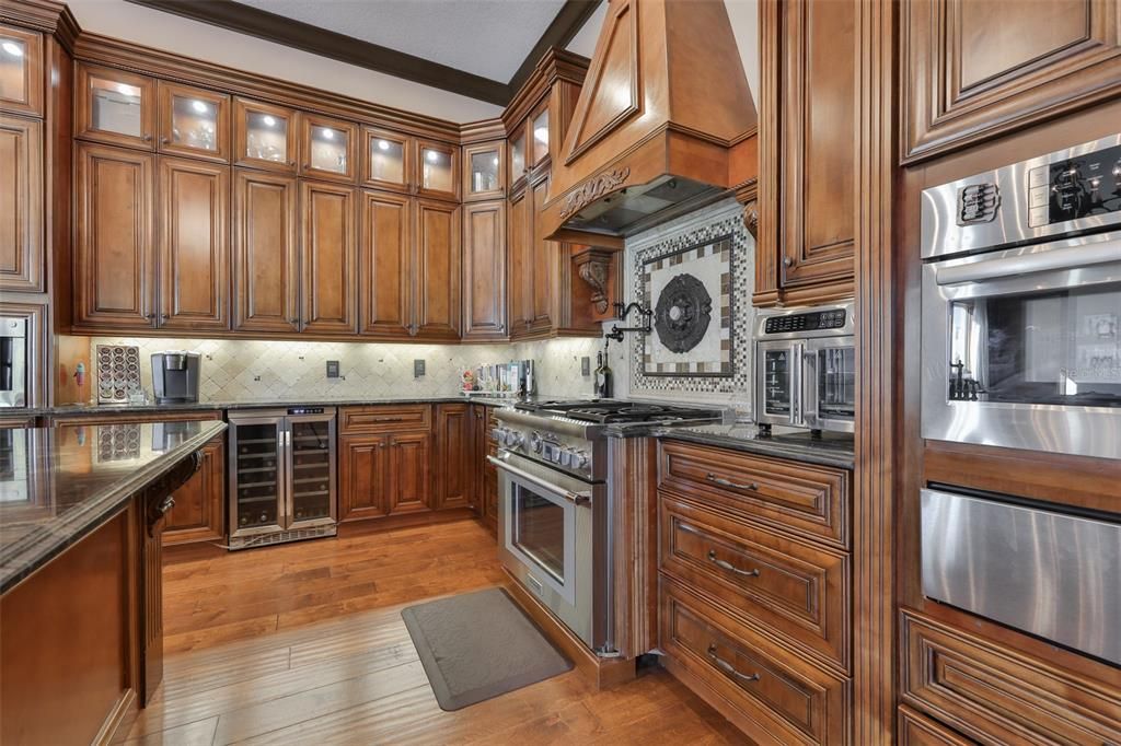 En Venta: $1,895,000 (5 camas, 4 baños, 4691 Pies cuadrados)