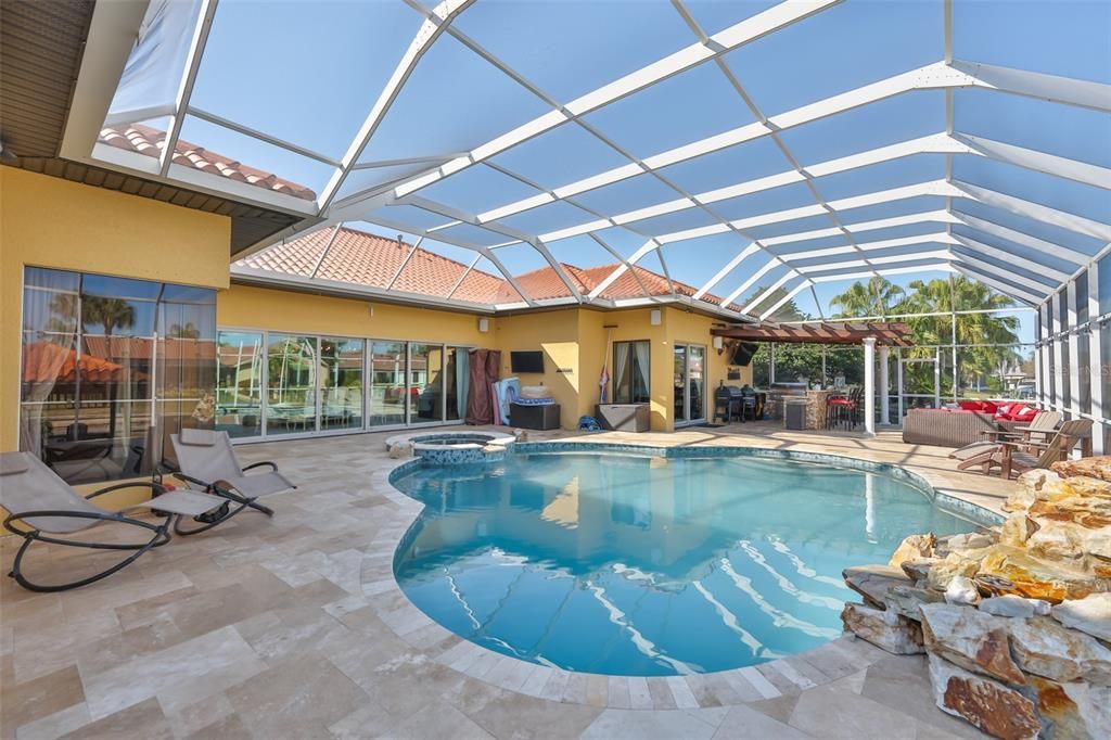 En Venta: $1,895,000 (5 camas, 4 baños, 4691 Pies cuadrados)