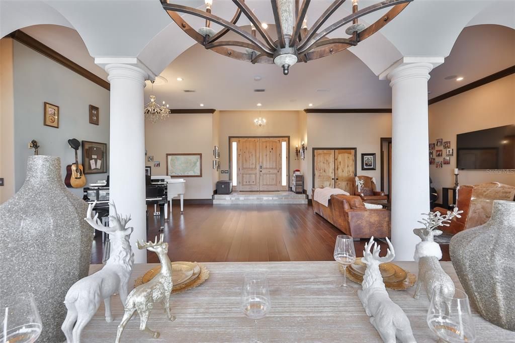 En Venta: $1,895,000 (5 camas, 4 baños, 4691 Pies cuadrados)