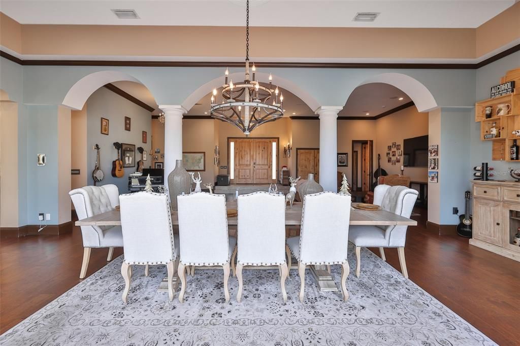 En Venta: $1,895,000 (5 camas, 4 baños, 4691 Pies cuadrados)