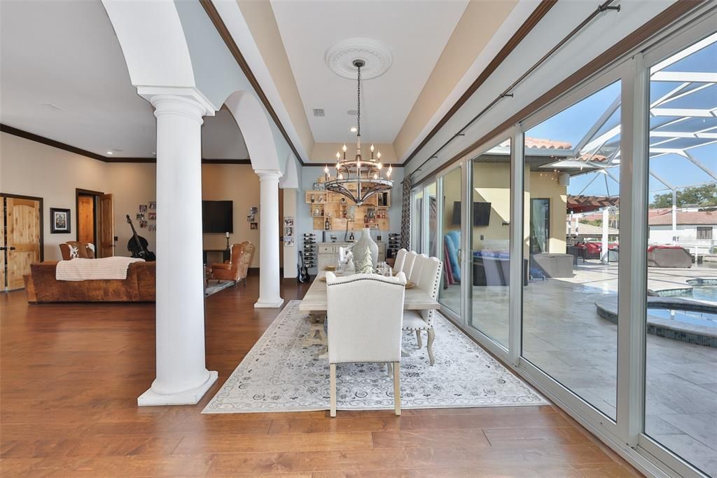 En Venta: $1,895,000 (5 camas, 4 baños, 4691 Pies cuadrados)