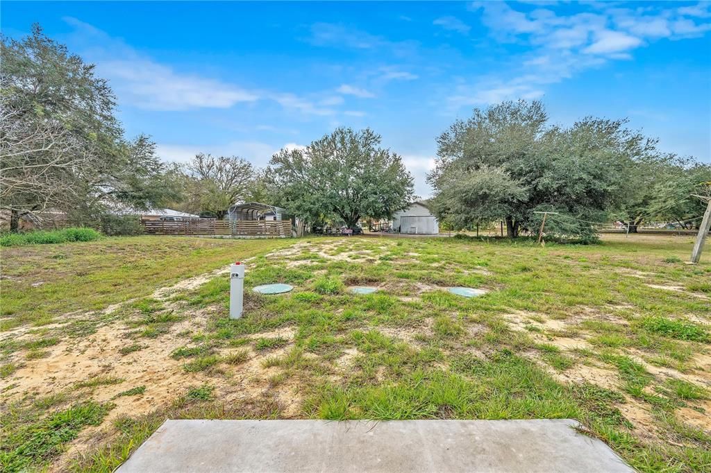 Active With Contract: $237,500 (3 beds, 2 baths, 1172 Square Feet)