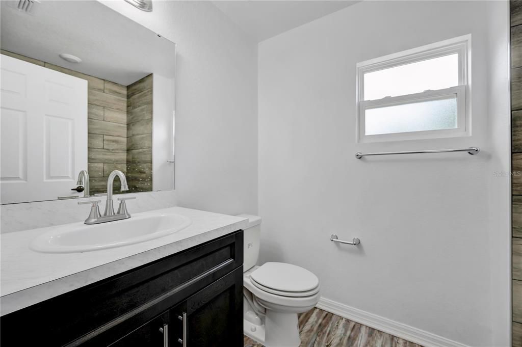 Active With Contract: $237,500 (3 beds, 2 baths, 1172 Square Feet)