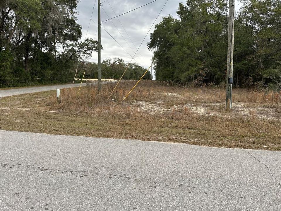 На продажу: $92,500 (1.34 acres)