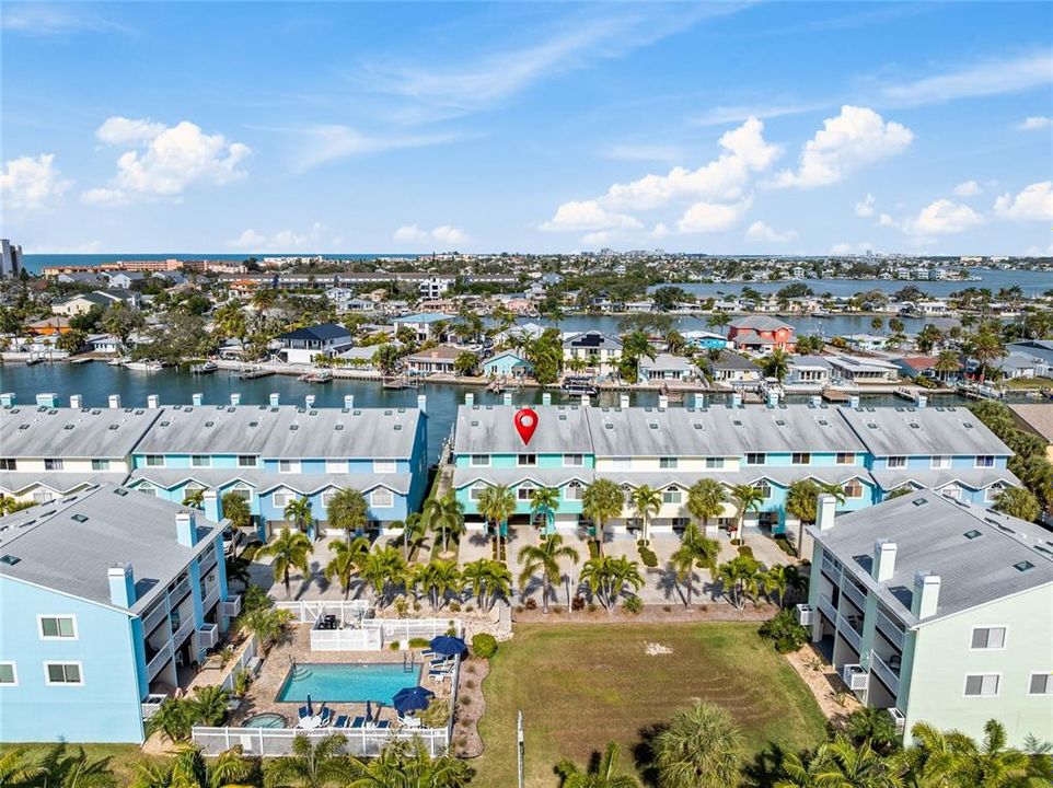 En Venta: $799,000 (3 camas, 3 baños, 1656 Pies cuadrados)