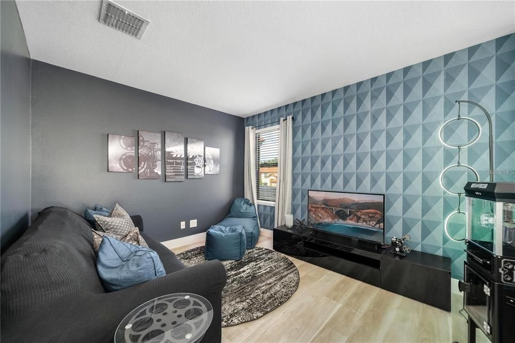 For Rent: $3,650 (6 beds, 4 baths, 2874 Square Feet)
