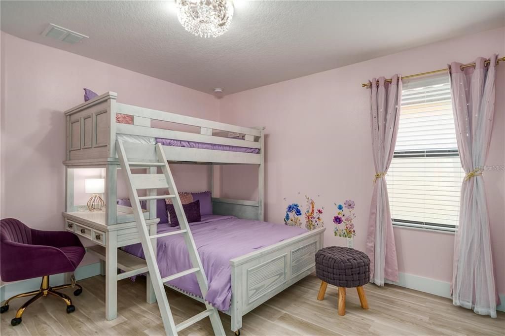 For Rent: $3,650 (6 beds, 4 baths, 2874 Square Feet)