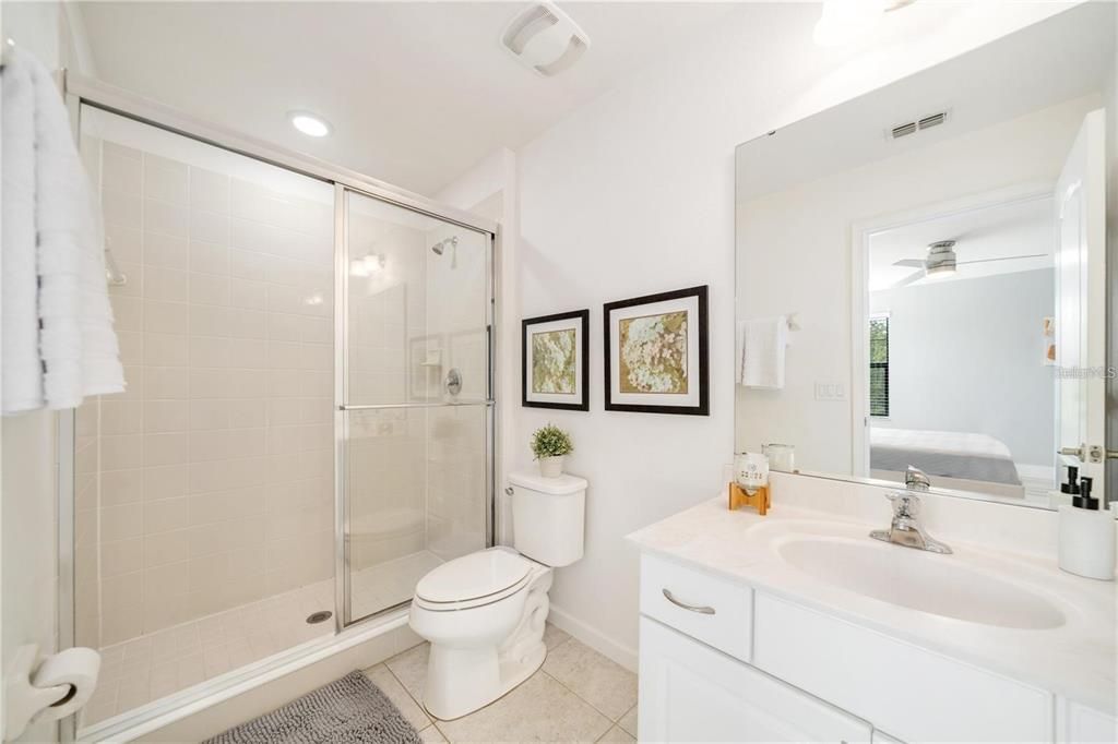 For Rent: $3,650 (6 beds, 4 baths, 2874 Square Feet)