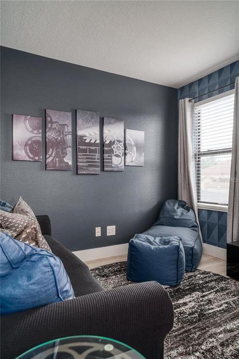 For Rent: $3,650 (6 beds, 4 baths, 2874 Square Feet)