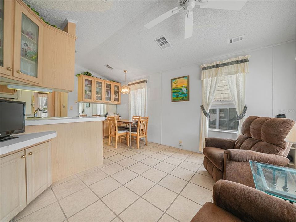 En Venta: $98,000 (1 camas, 1 baños, 816 Pies cuadrados)