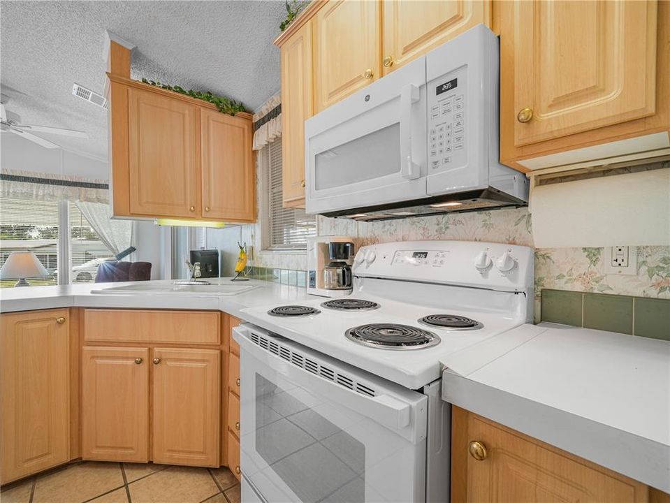 En Venta: $98,000 (1 camas, 1 baños, 816 Pies cuadrados)