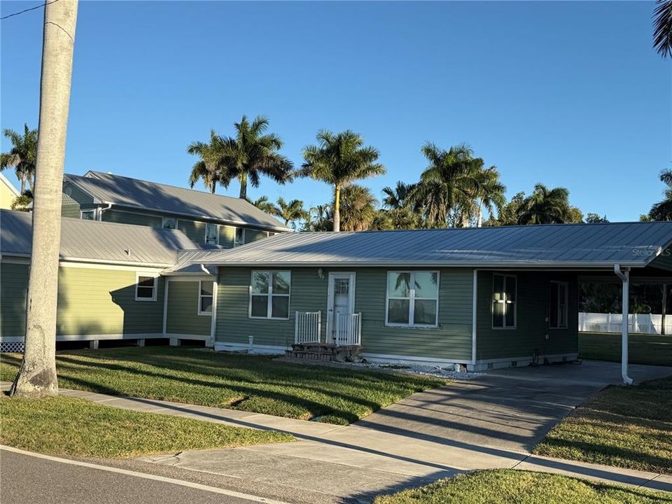 Activo con contrato: $650,000 (4 camas, 4 baños, 3204 Pies cuadrados)