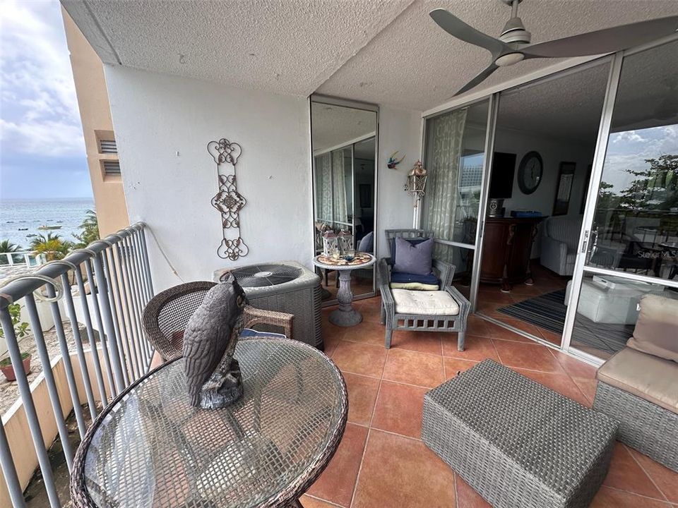 For Sale: $800,000 (3 beds, 2 baths, 1700 Square Feet)