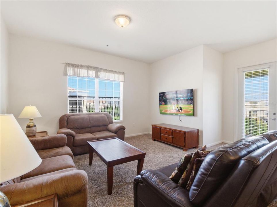 En Venta: $629,900 (3 camas, 2 baños, 2097 Pies cuadrados)