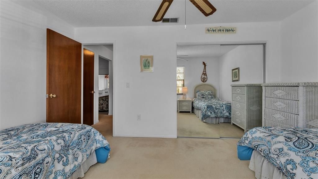 En Venta: $151,000 (2 camas, 2 baños, 945 Pies cuadrados)