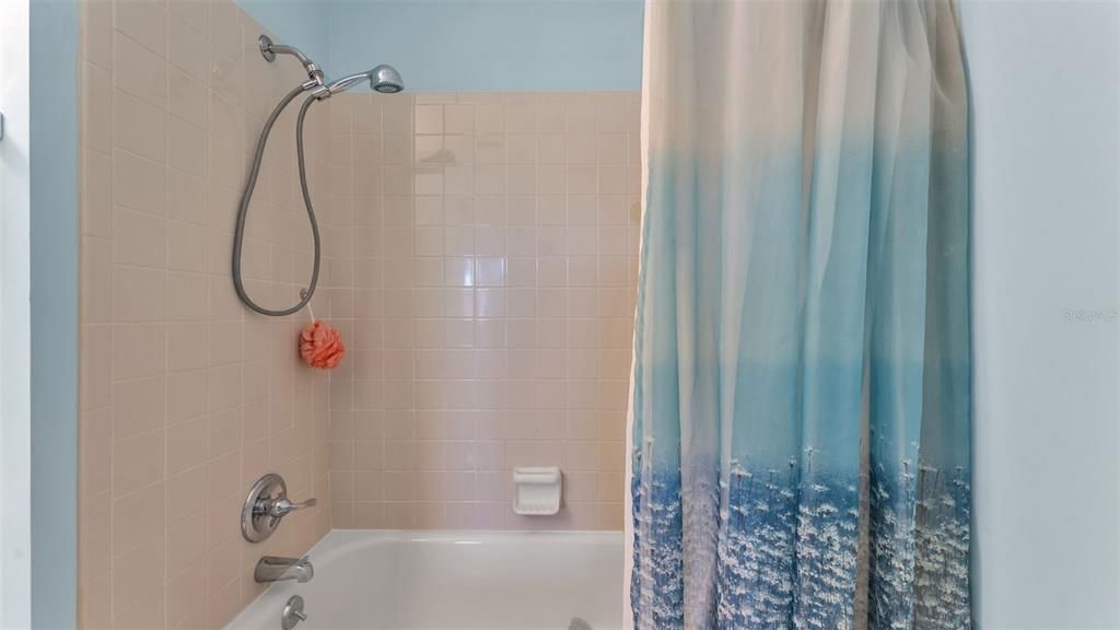 En Venta: $151,000 (2 camas, 2 baños, 945 Pies cuadrados)