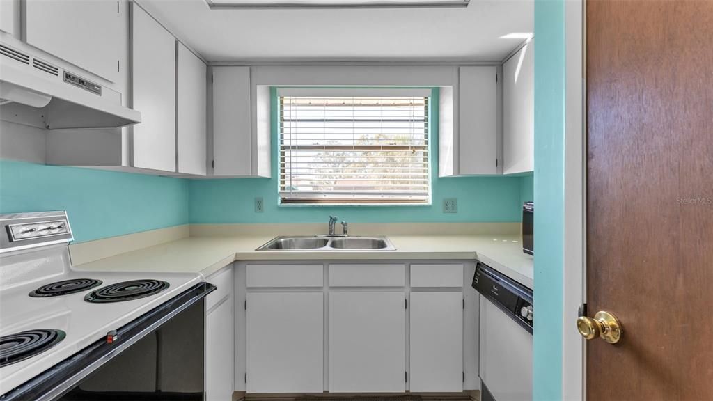 En Venta: $151,000 (2 camas, 2 baños, 945 Pies cuadrados)