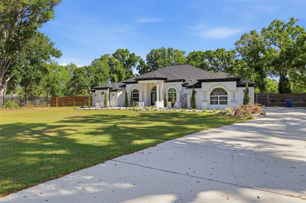 Active With Contract: $995,000 (5 beds, 3 baths, 3521 Square Feet)