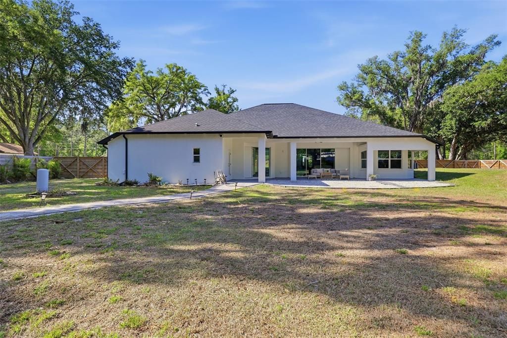 Active With Contract: $995,000 (5 beds, 3 baths, 3521 Square Feet)