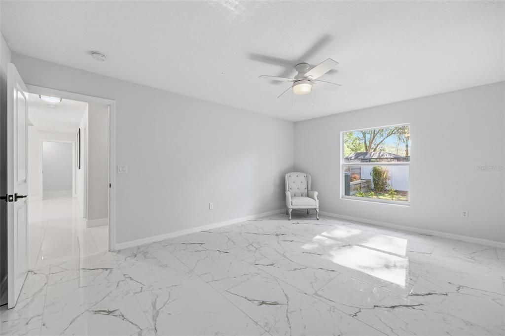 Active With Contract: $995,000 (5 beds, 3 baths, 3521 Square Feet)