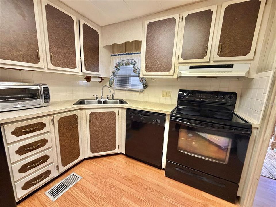 En Venta: $109,995 (2 camas, 2 baños, 1032 Pies cuadrados)