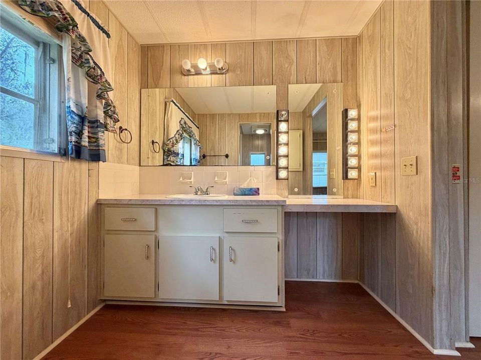 En Venta: $109,995 (2 camas, 2 baños, 1032 Pies cuadrados)