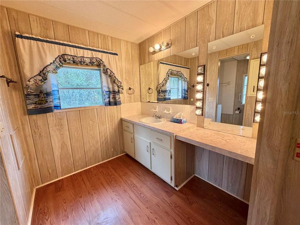 En Venta: $109,995 (2 camas, 2 baños, 1032 Pies cuadrados)
