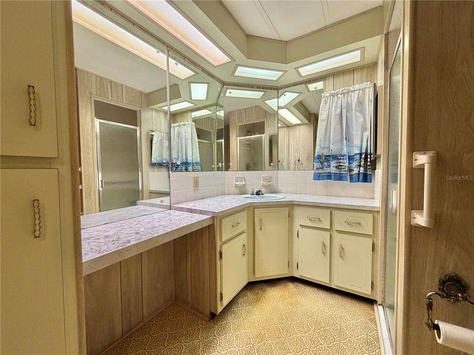 En Venta: $109,995 (2 camas, 2 baños, 1032 Pies cuadrados)