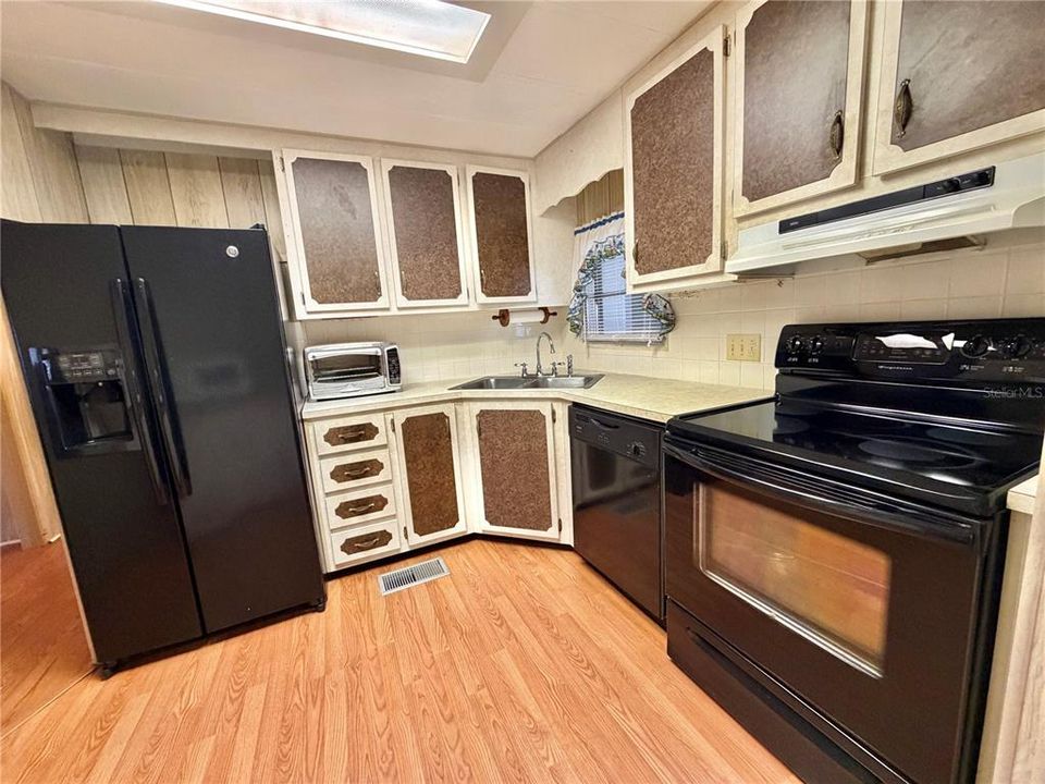 En Venta: $109,995 (2 camas, 2 baños, 1032 Pies cuadrados)