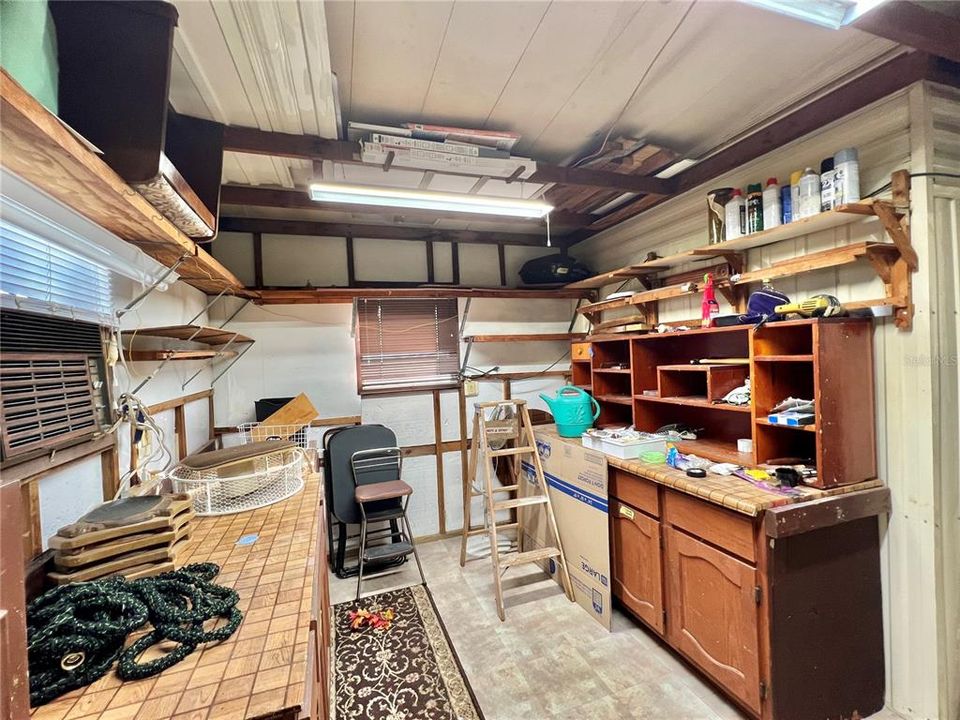 На продажу: $119,000 (2 спален, 2 ванн, 1350 Квадратных фут)