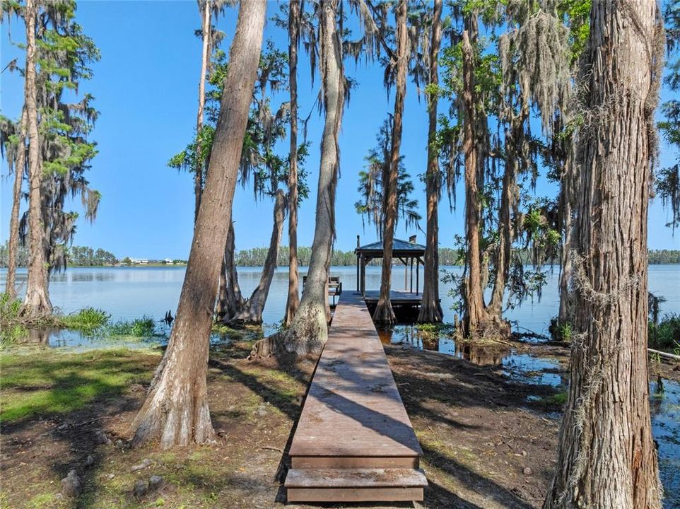 Recently Sold: $1,150,000 (4 beds, 3 baths, 3239 Square Feet)