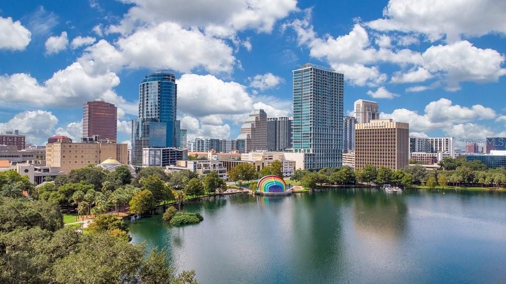 For Sale: $429,900 (2 beds, 2 baths, 1317 Square Feet)