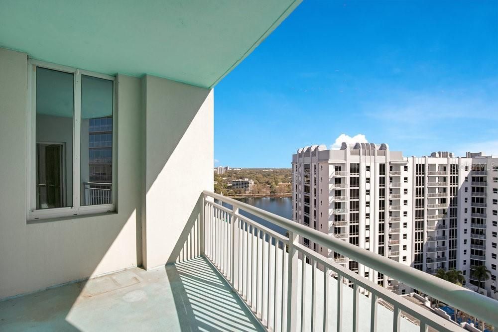 For Sale: $429,900 (2 beds, 2 baths, 1317 Square Feet)