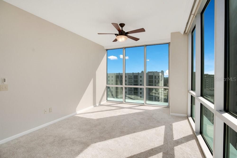 For Sale: $429,900 (2 beds, 2 baths, 1317 Square Feet)