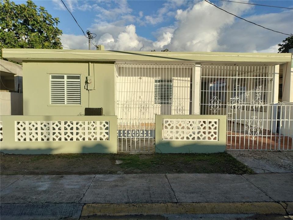 Recently Sold: $105,000 (2 beds, 1 baths, 1511 Square Feet)