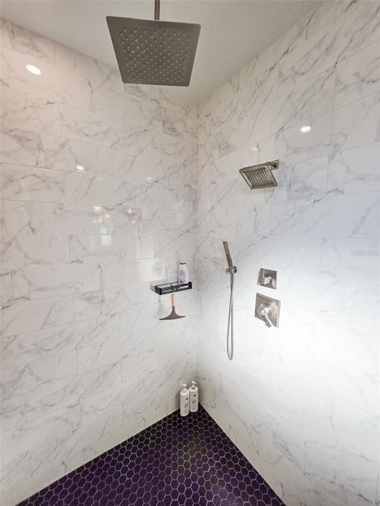 En Venta: $599,000 (4 camas, 2 baños, 1696 Pies cuadrados)