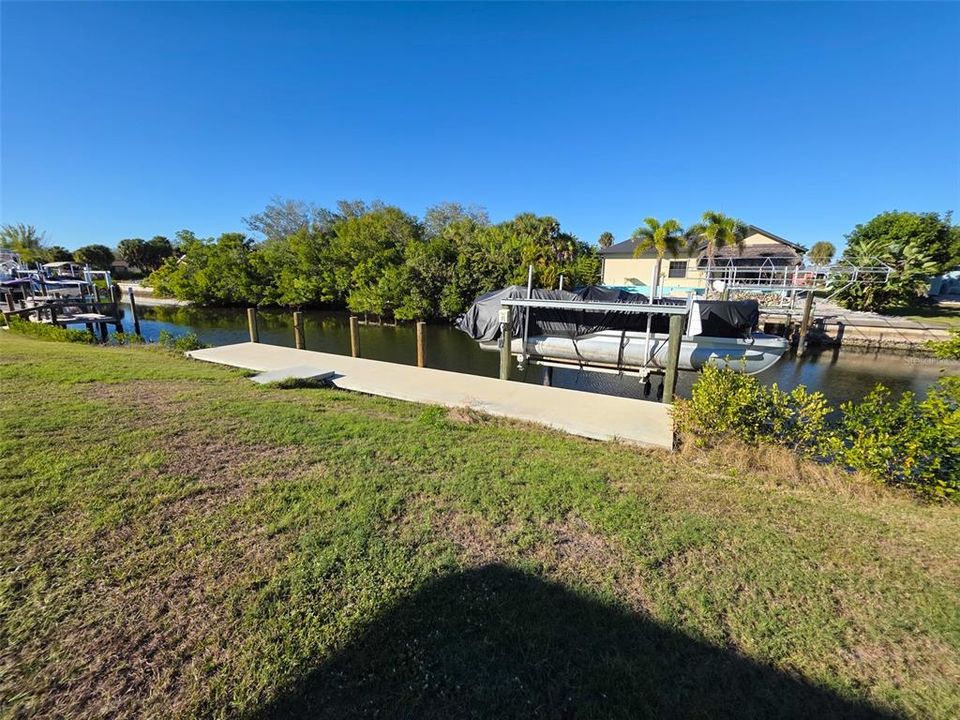 En Venta: $599,000 (4 camas, 2 baños, 1696 Pies cuadrados)