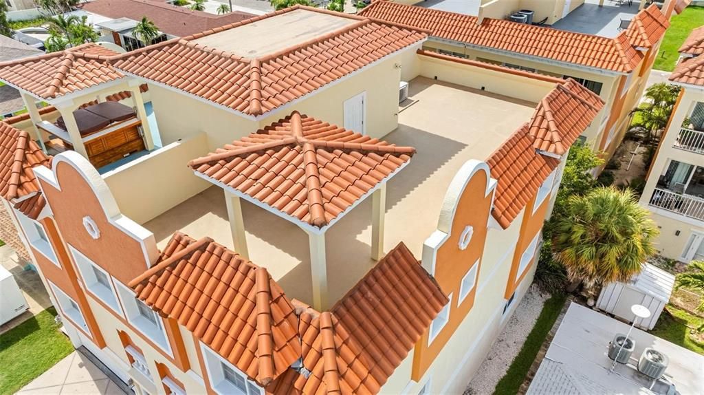 На продажу: $799,900 (3 спален, 3 ванн, 2544 Квадратных фут)