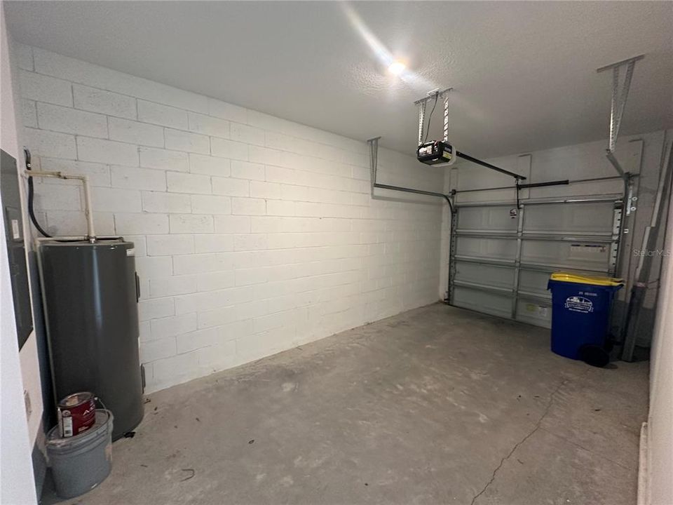 For Sale: $239,900 (3 beds, 2 baths, 1373 Square Feet)