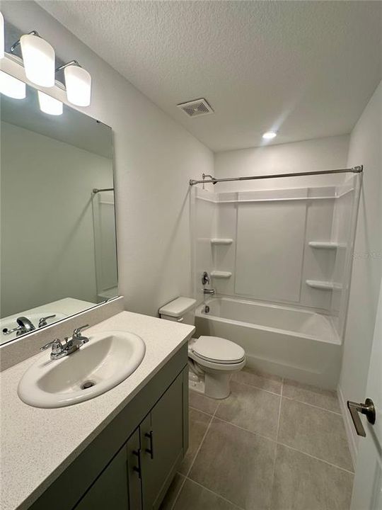 For Sale: $239,900 (3 beds, 2 baths, 1373 Square Feet)