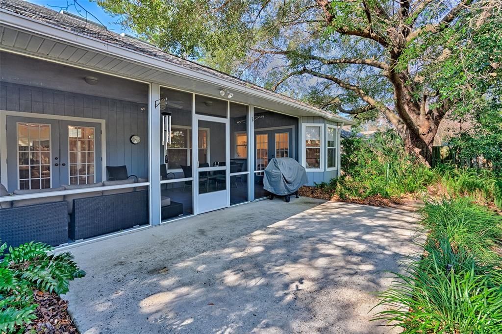 Activo con contrato: $385,000 (3 camas, 2 baños, 1862 Pies cuadrados)