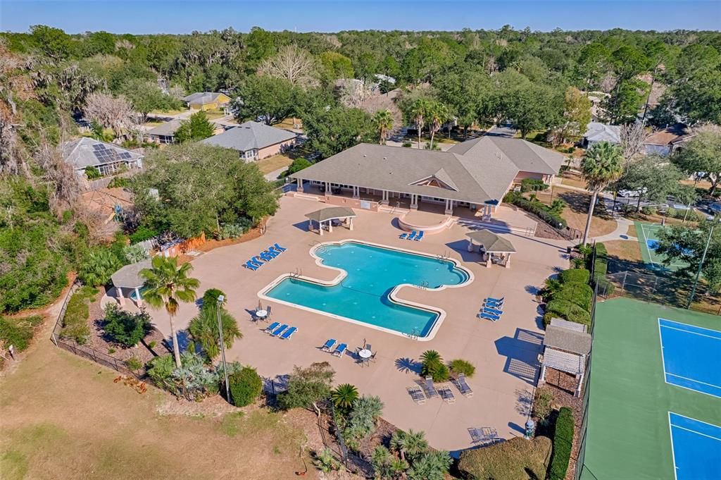 Activo con contrato: $385,000 (3 camas, 2 baños, 1862 Pies cuadrados)