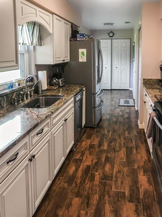 En Venta: $2,675,000 (7 camas, 7 baños, 5830 Pies cuadrados)